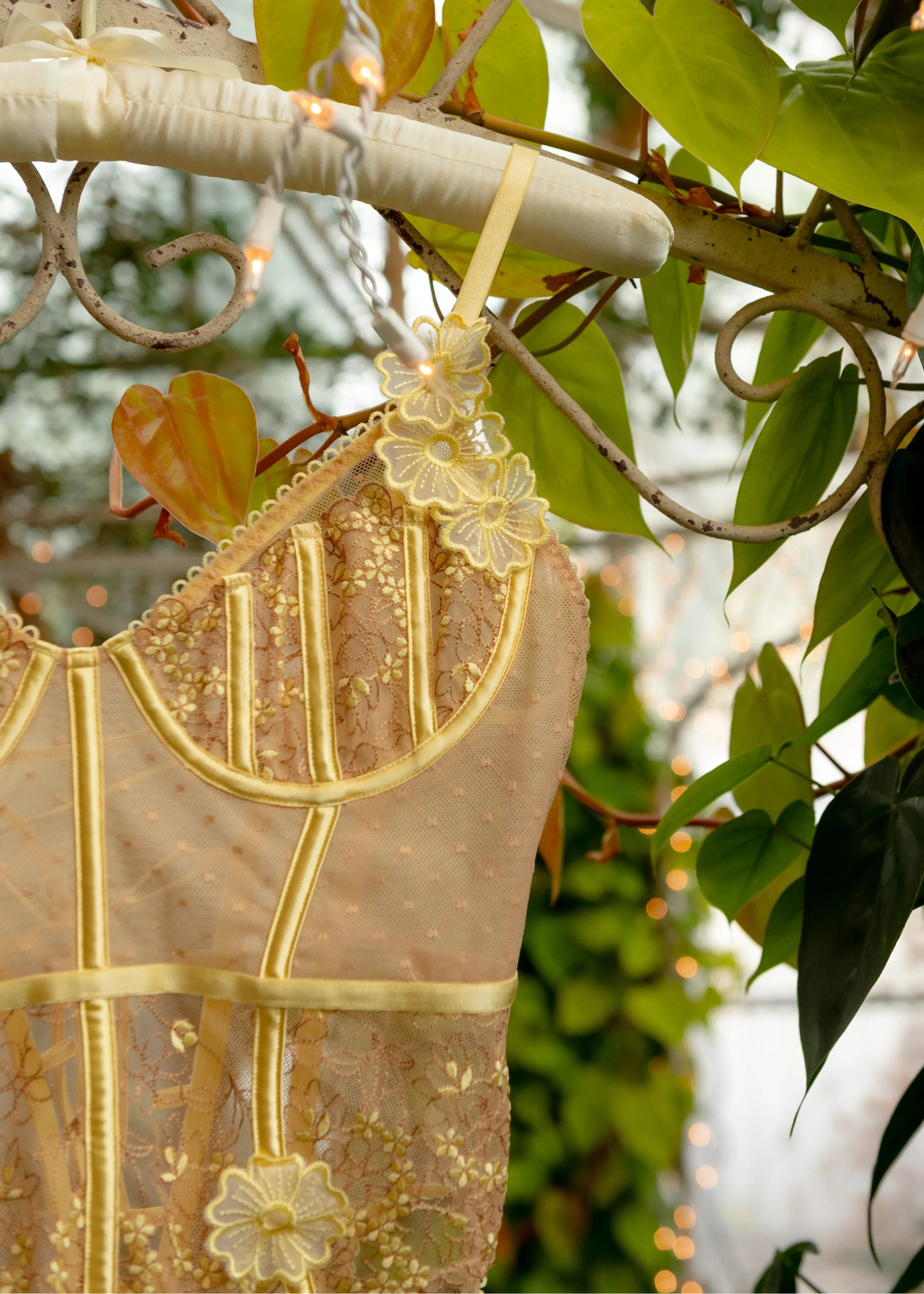 Embroidered Appliqu Crotchless Teddy - Lemon Chiffon
