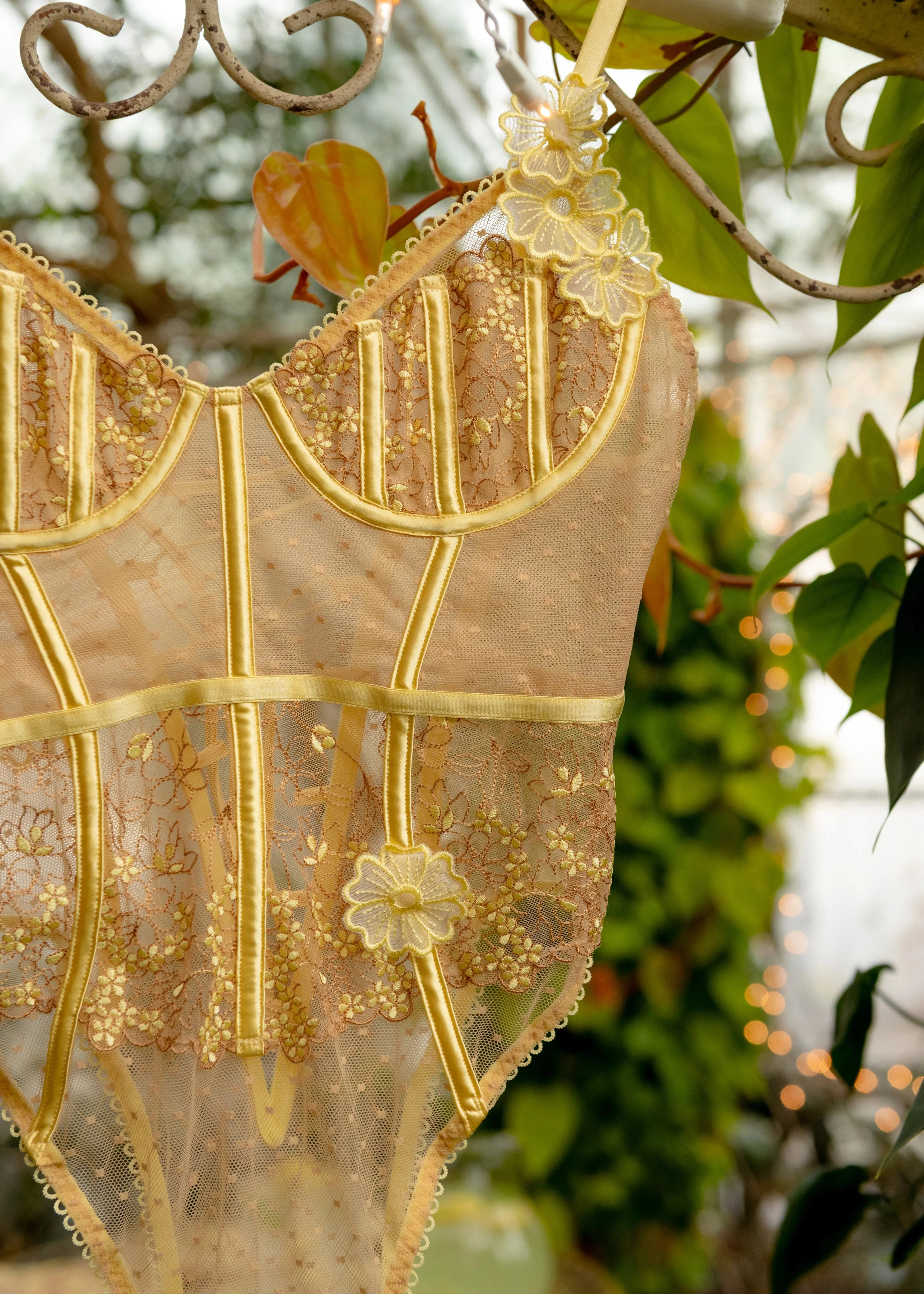 Embroidered Appliqu Crotchless Teddy - Lemon Chiffon