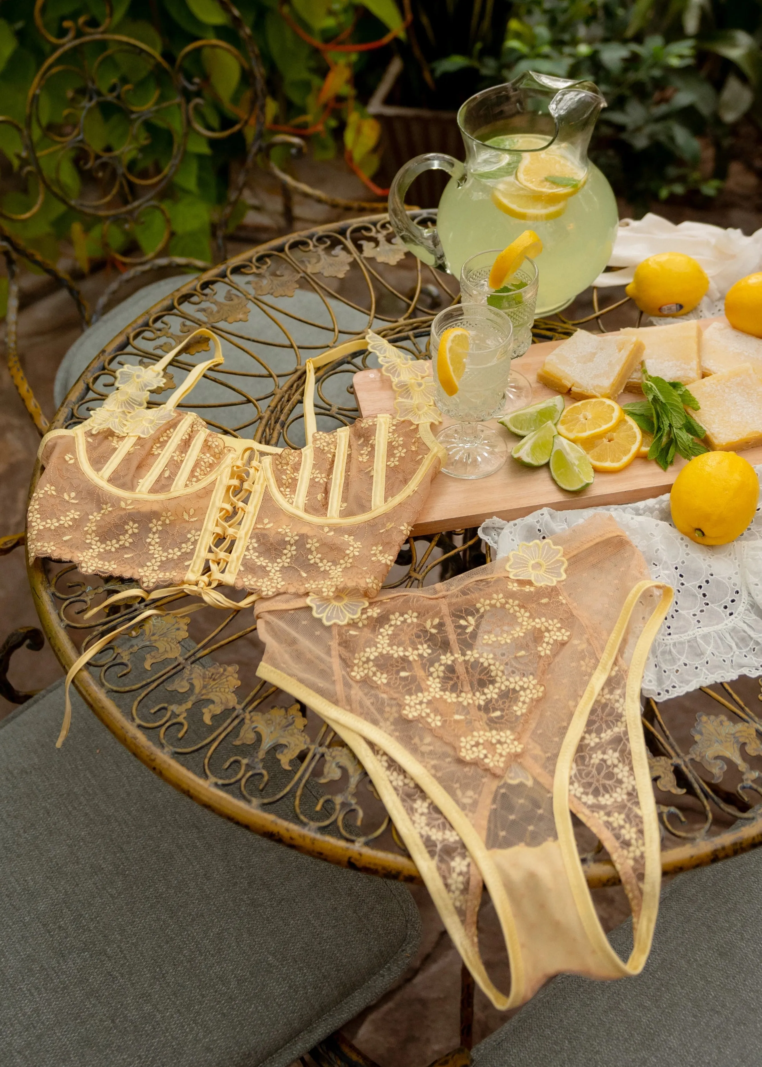 Embroidered High Waist Backless Panty - Lemon Chiffon