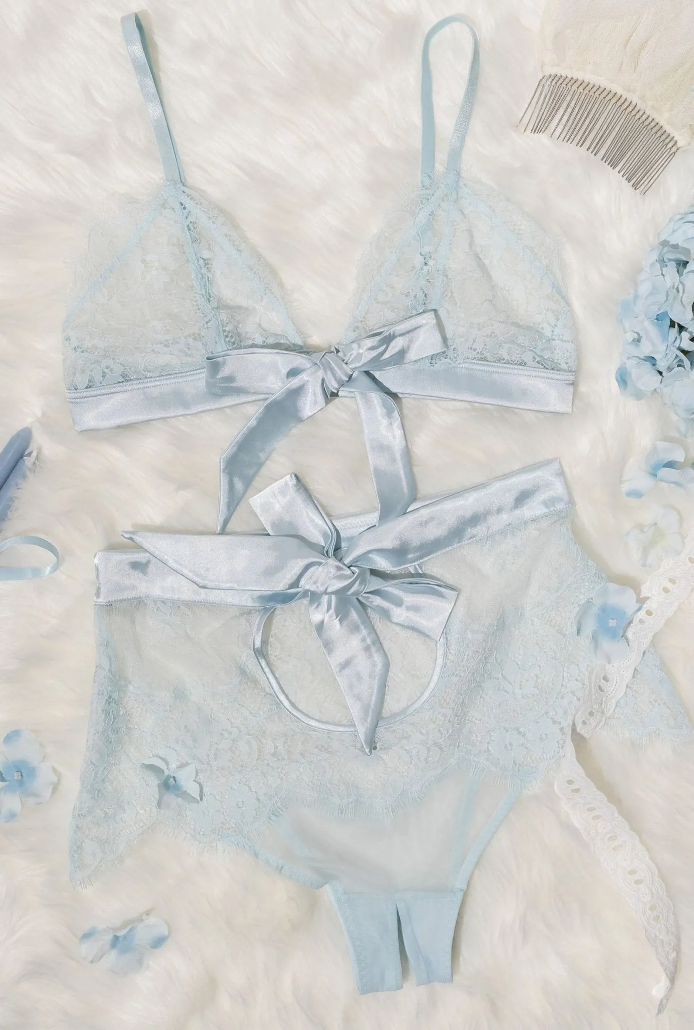 Eyelash Lace High Waist Crotchless Panty - Something Blue
