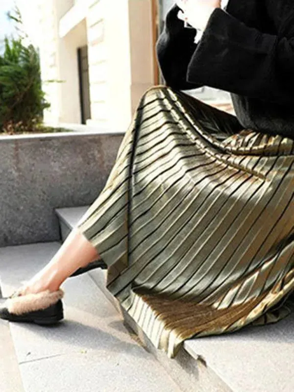 Women Pleated Plisse Skirt With Wide Hem